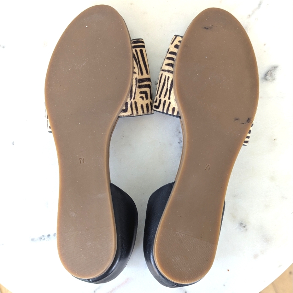 Madewell Thea Geometric Printed Calf Hair Leather Open Toe Flats - Picture 11 of 11